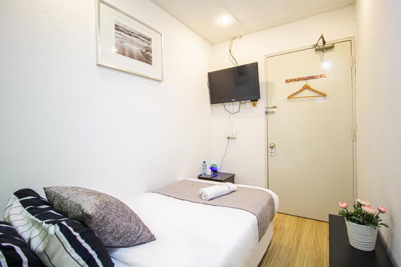 Q Loft Hotels@Geylang Szingapúr Kültér fotó